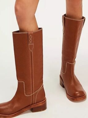 Free People Blaze Vintage tan pull on Boots